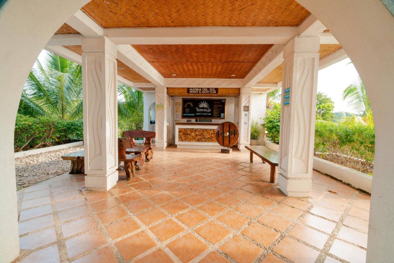 Marina Del Sol Resort & Yacht Club Бусуанга Екстериор снимка